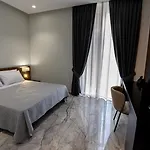 Maison Palla E Partner\'S