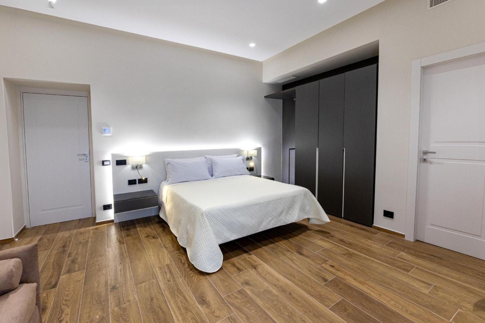 Maison Palla E Partner's * Naples