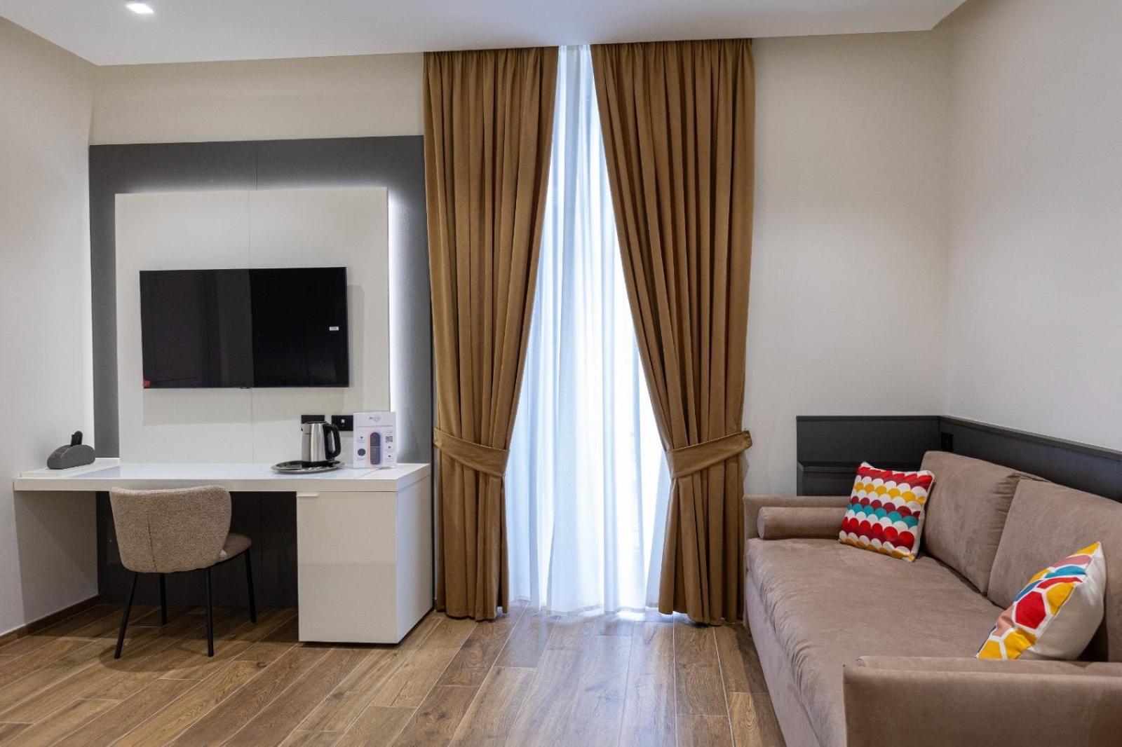 Maison Palla E Partner's Affittacamere Napoli